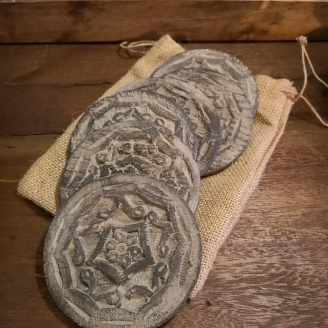 Houten Onderzetters 6 Stuks In Jute Zakje Art 23 2423
