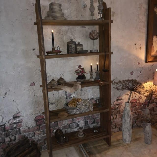 Boekenkast Oud En Doorleefd Hout