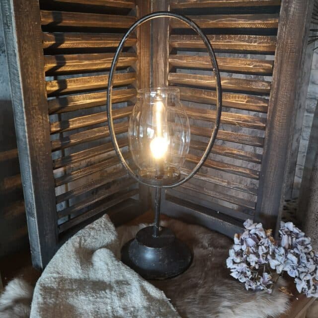 Hoge Led Lamp Op Ovale Staander Art 24 0495